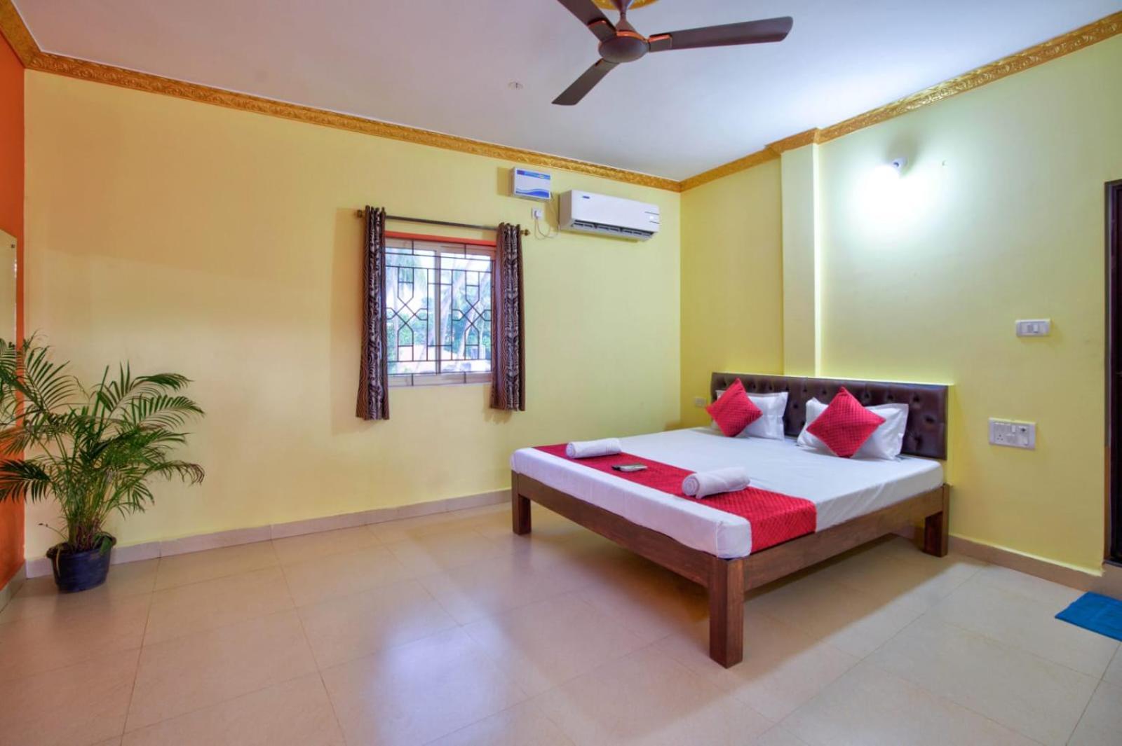 Hotel Savita Calangute Exterior foto
